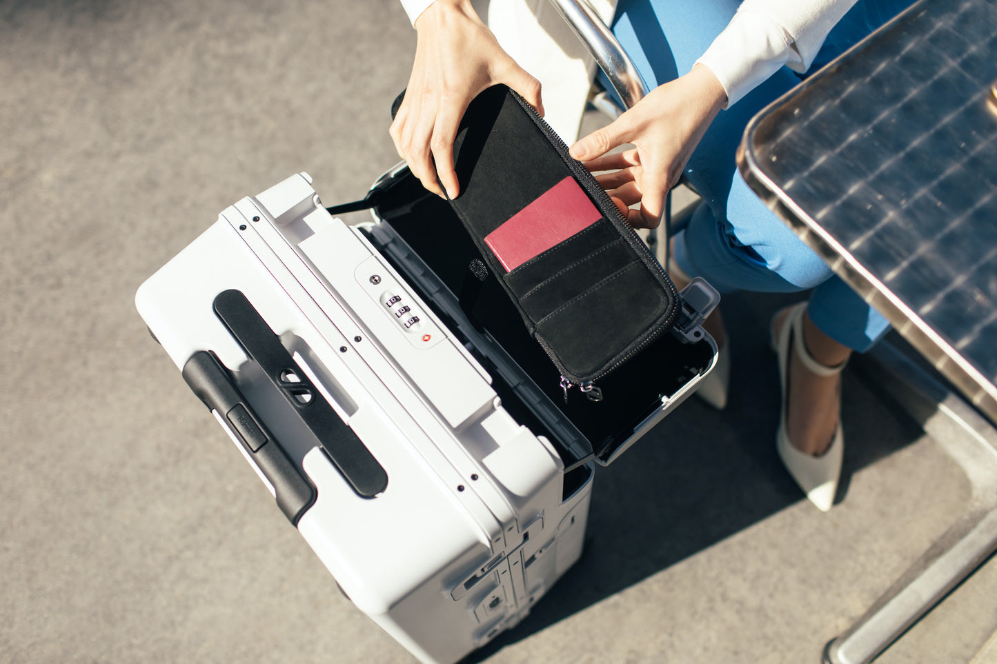 Cloud White Carry-On Case - With Basic Accessories